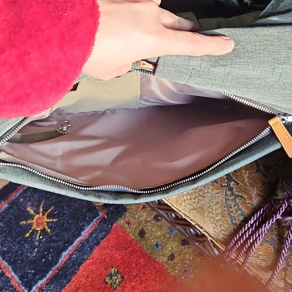 Nordace Men/ Woman Siena Pro 17" Backpack in Green - Picture 11 of 16